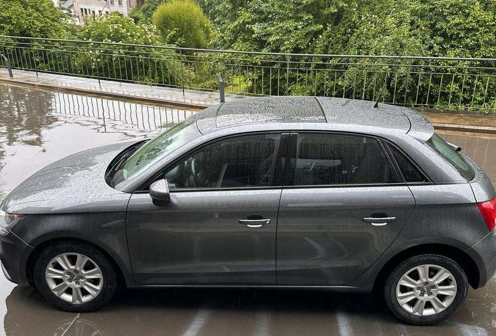 Audi Sportback 1.6 TDi Ambition S tronic