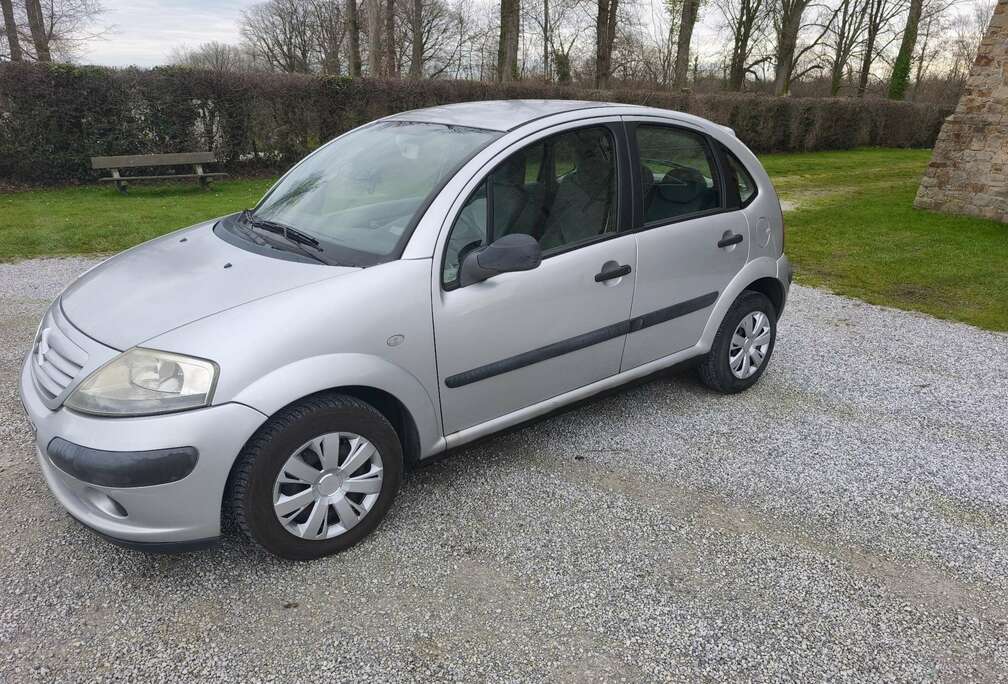 Citroen 1.4i Pack Ambiance avec demande d\'immatriculation