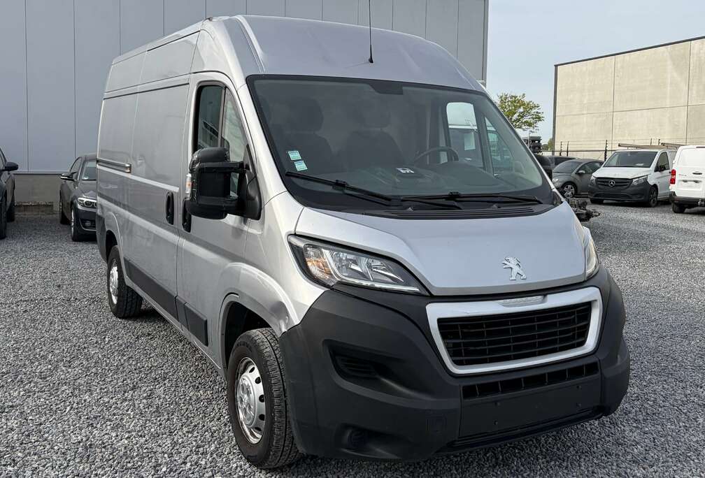 Peugeot 2.2 HDi L2H2 / Navi / Airco / PDC / Cruise Control / ...