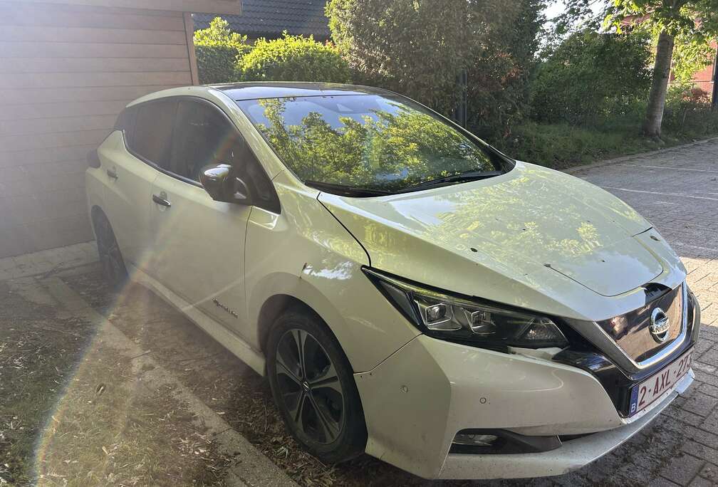 Nissan 40 kWh Tekna