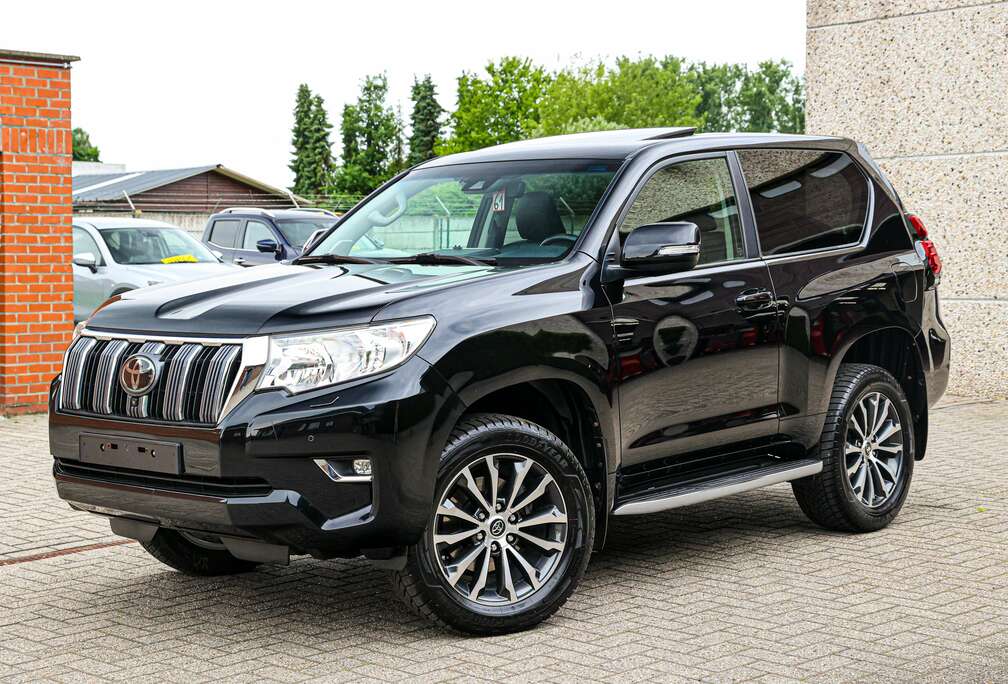 Toyota STYLE-UITVOERING*SCHUIFDAK*LEDER*360CAMERA*