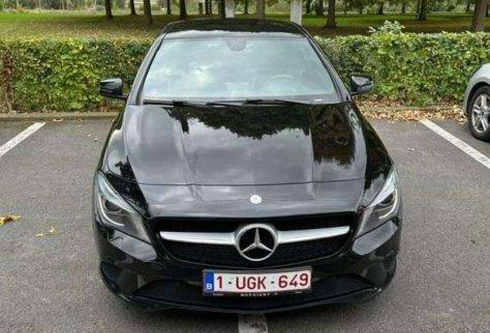 Mercedes-Benz CLA 180