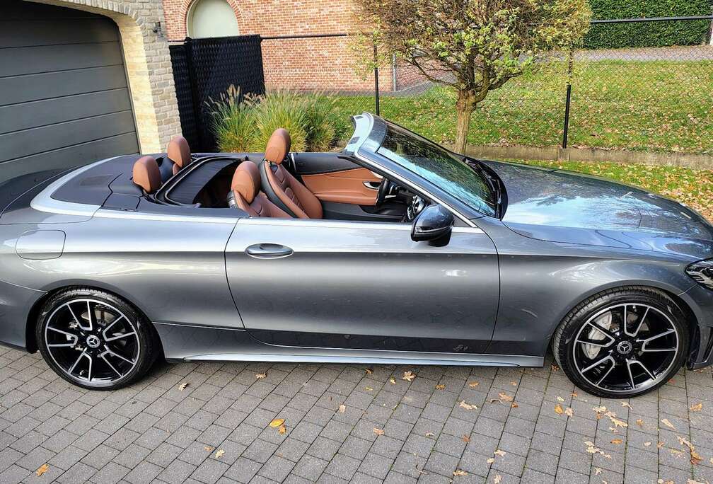 Mercedes-Benz C 180 Cabrio 9G-TRONIC AMG Line