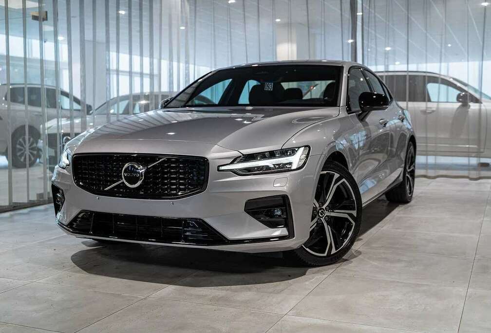 Volvo Plus, B4 mild hybrid, Essence, Dark