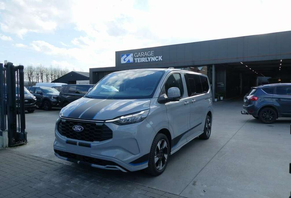 Ford L1 Multi-Use SPORT 5pl 2.5i PHEV 233pk STOCK