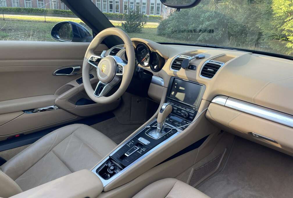 Porsche 2.7i PDK