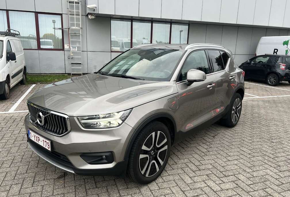 Volvo T4 Recharge DKG Inscription Expression