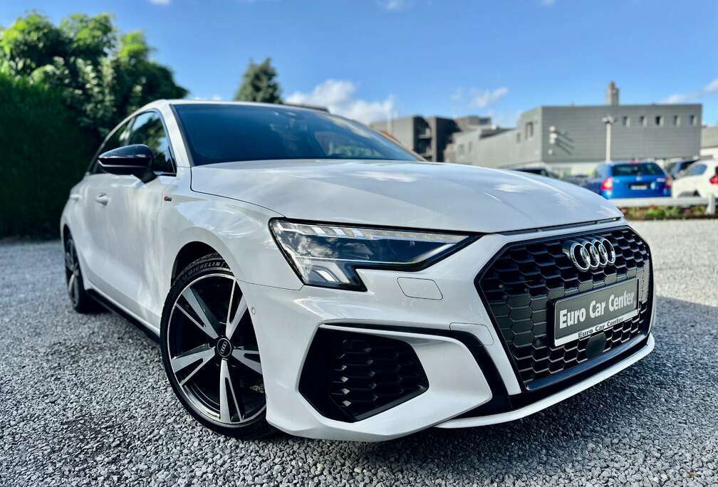 Audi Sportback 35 TFSi S line S tronic / ADAPT. CRUISE / DIG. COCKPIT /