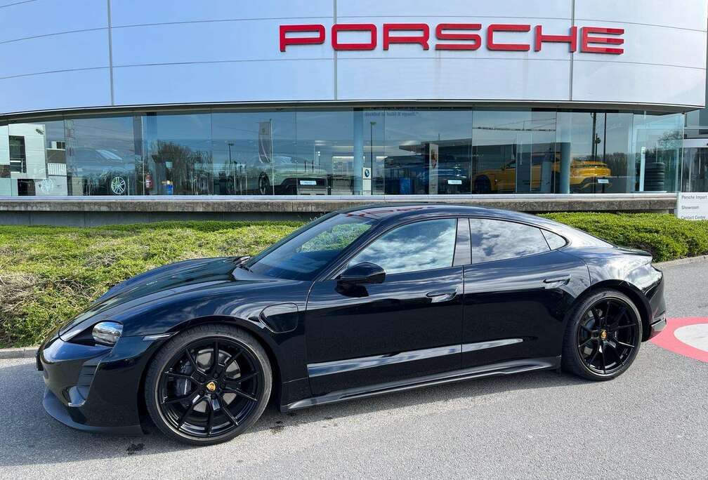 Porsche Taycan 79.2 kWh Taycan