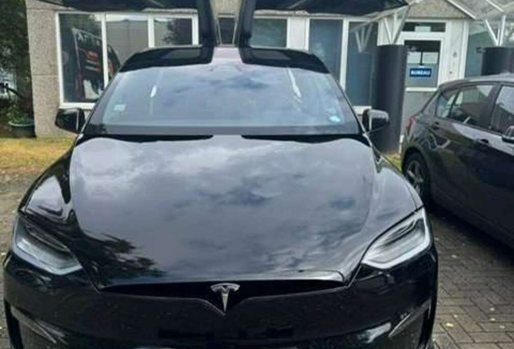 Tesla Model X 90 kWh Dual Motor Performance
