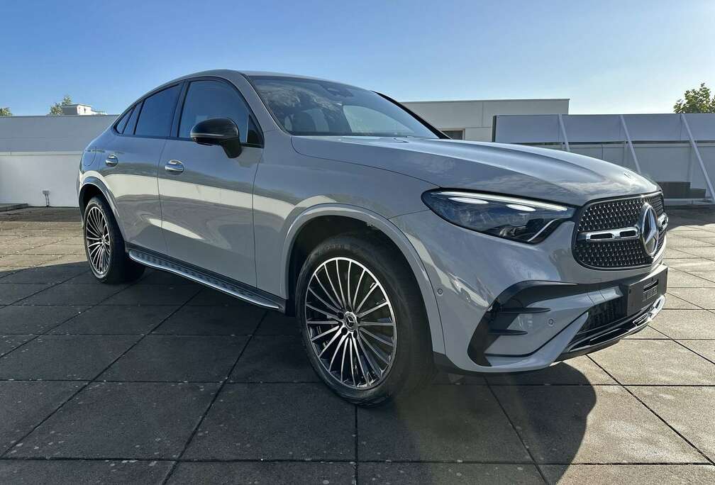 Mercedes-Benz e 4M COUPE AMG PREMIUM/20\