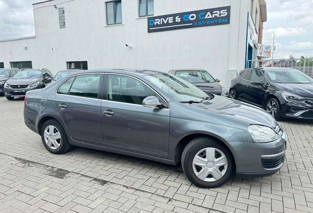 Volkswagen 1.6 CR TDi Comfortline - 1 Eigenaar - Navi