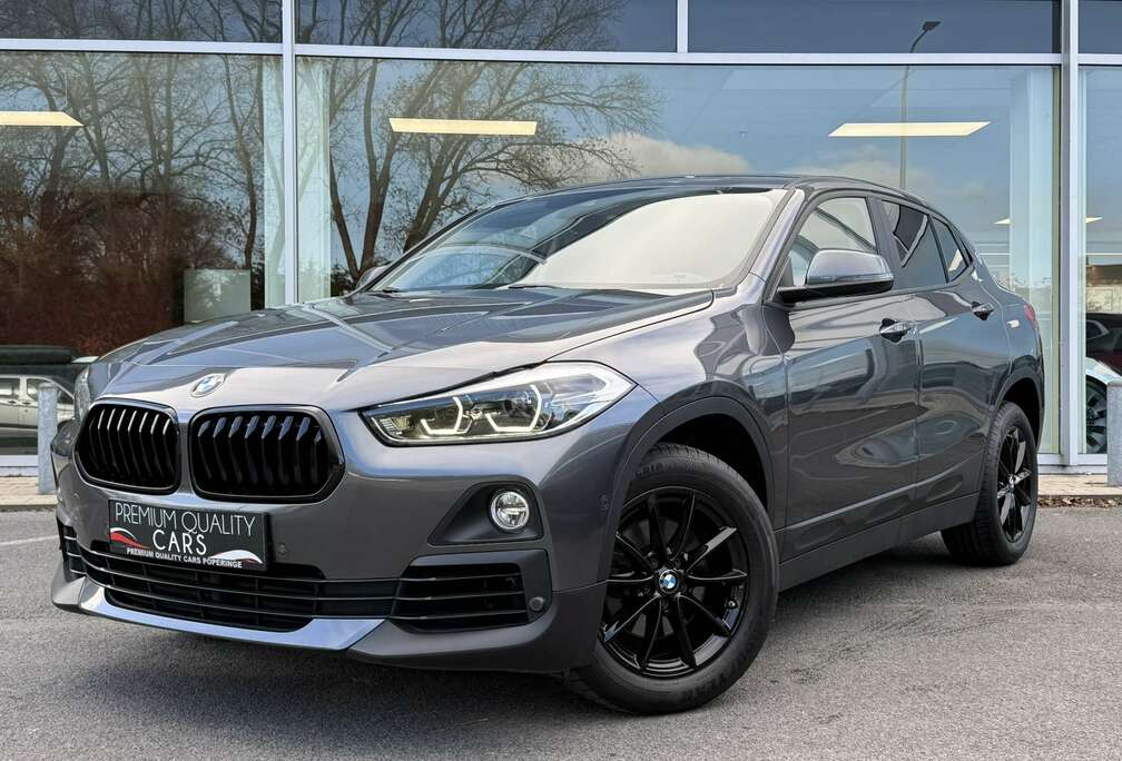 BMW X2 sDrive18i AUTOMAAT / LEATHER / PDC / SHADOWLINE