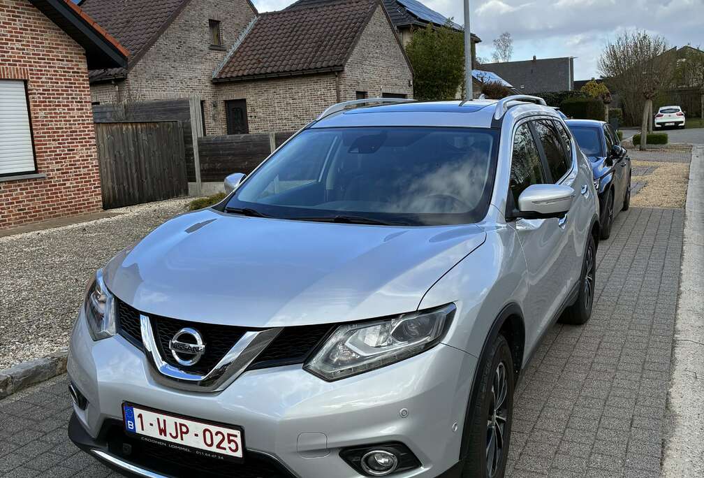 Nissan 1.6 dCi 2WD Tekna Xtronic met Panoramisch Dak