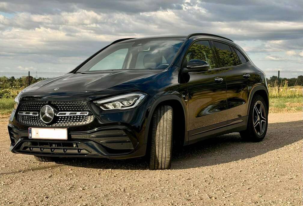 Mercedes-Benz GLA 180 AMG Line
