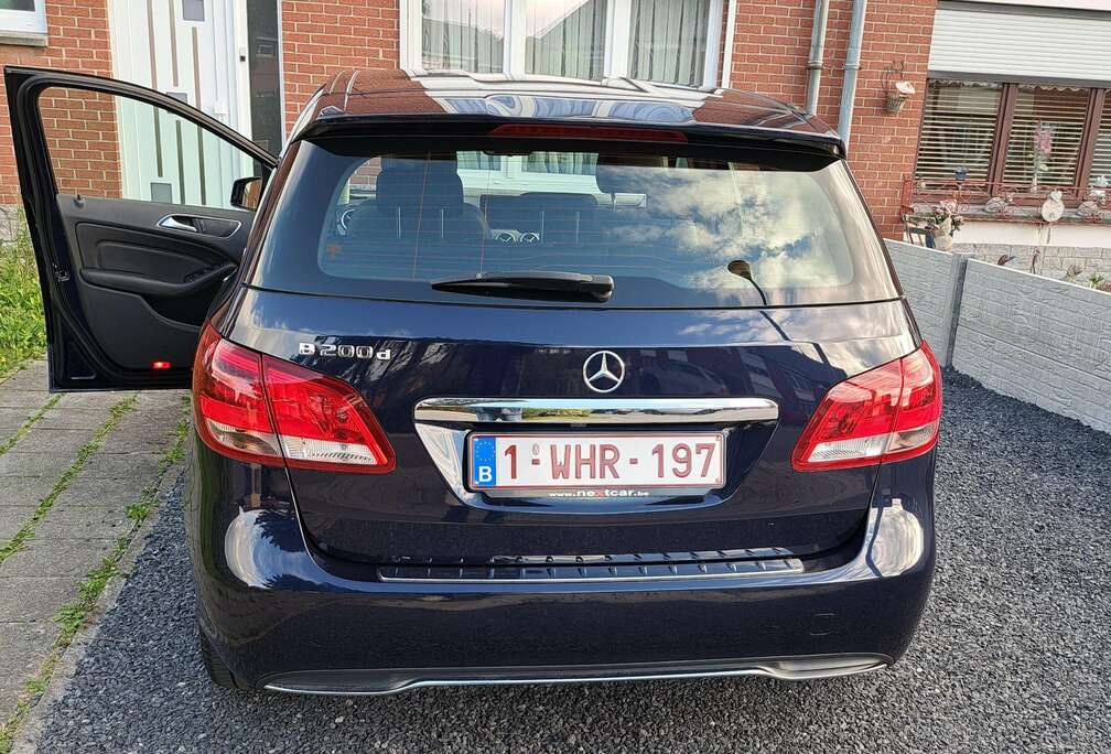 Mercedes-Benz B 200 d
