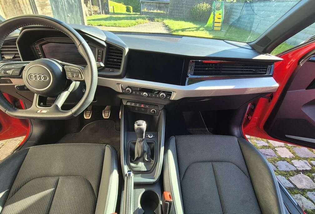 Audi A1 Citycarver 30 TFSI
