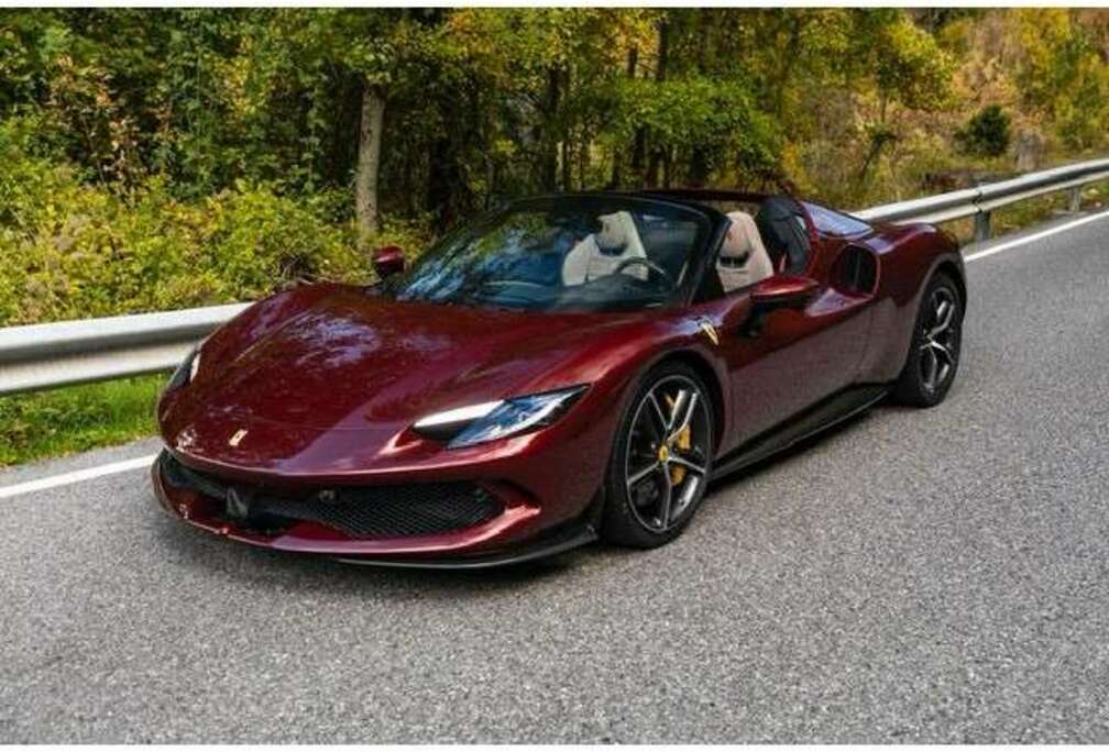 Ferrari GTS/ SURROUND VIEW/ ALL CARBON/ ACC