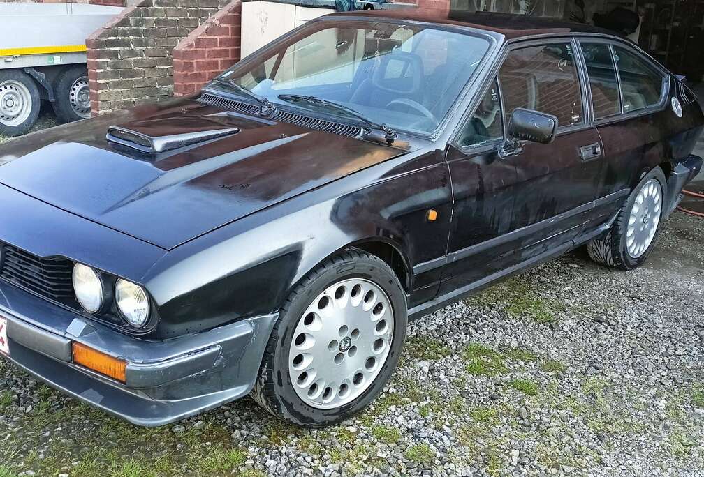 Alfa Romeo GTV6