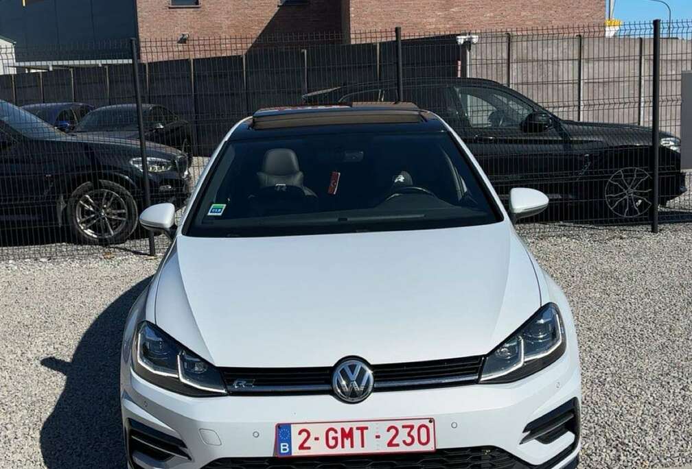 Volkswagen Automatique * Toit PANO * Virtual Cockpit * R-Line