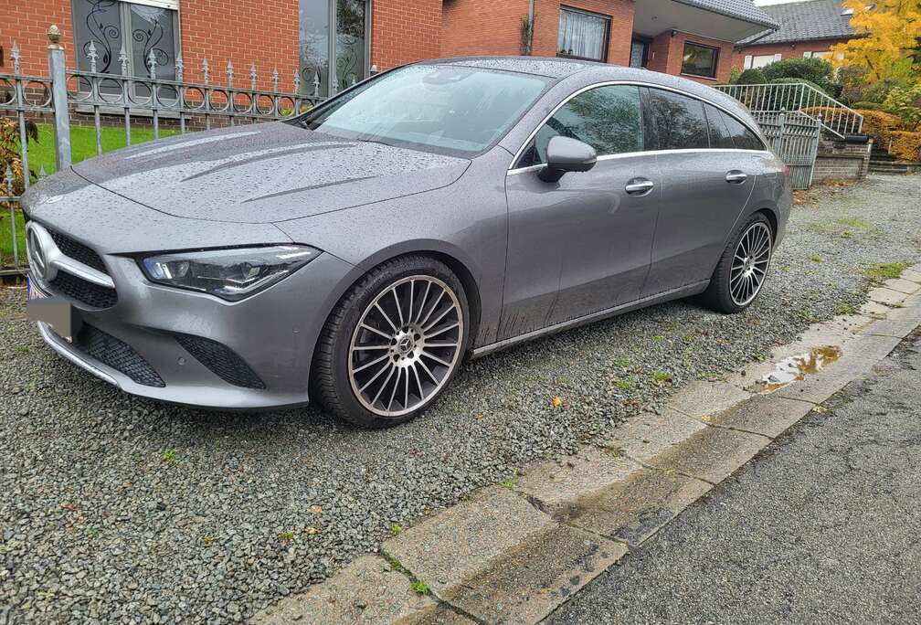 Mercedes-Benz CLA 200 d Shooting Brake 8G-DCT