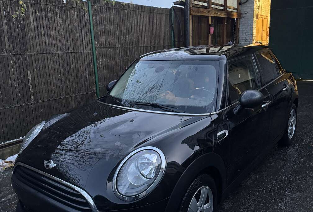 MINI Hatch 5 Portes 95 ch