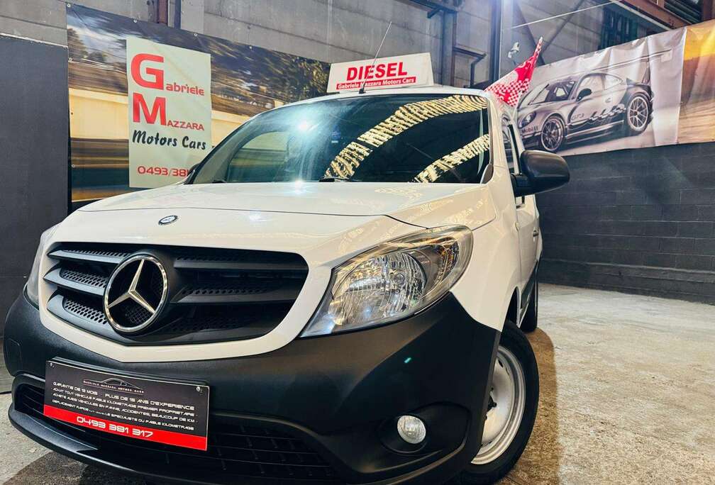 Mercedes-Benz 1.5CDI Utilitaire Porte Latérale Airco TVA Incl