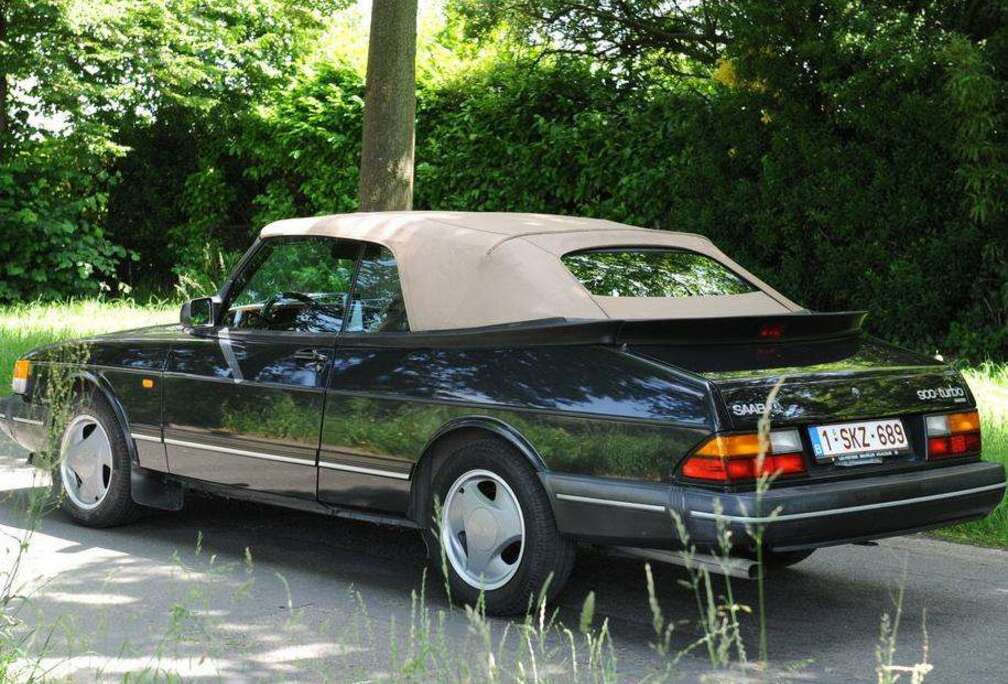 Saab 900 2.0 Turbo Cabrio Commemorative Edition