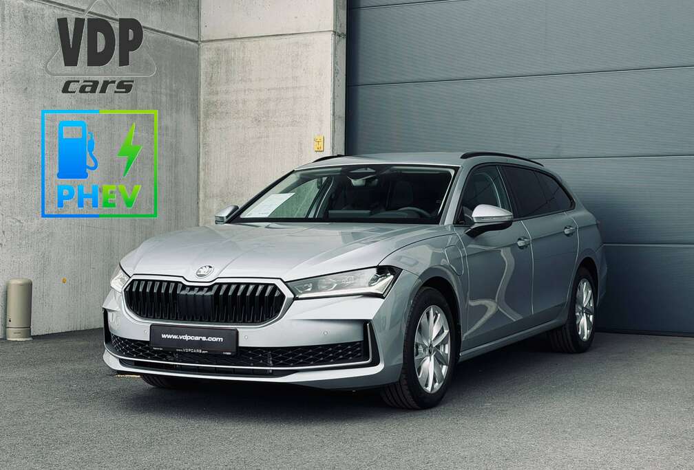 Skoda Kombi 1.5iV Plug In Hybride CORPORATE EDITION AHK