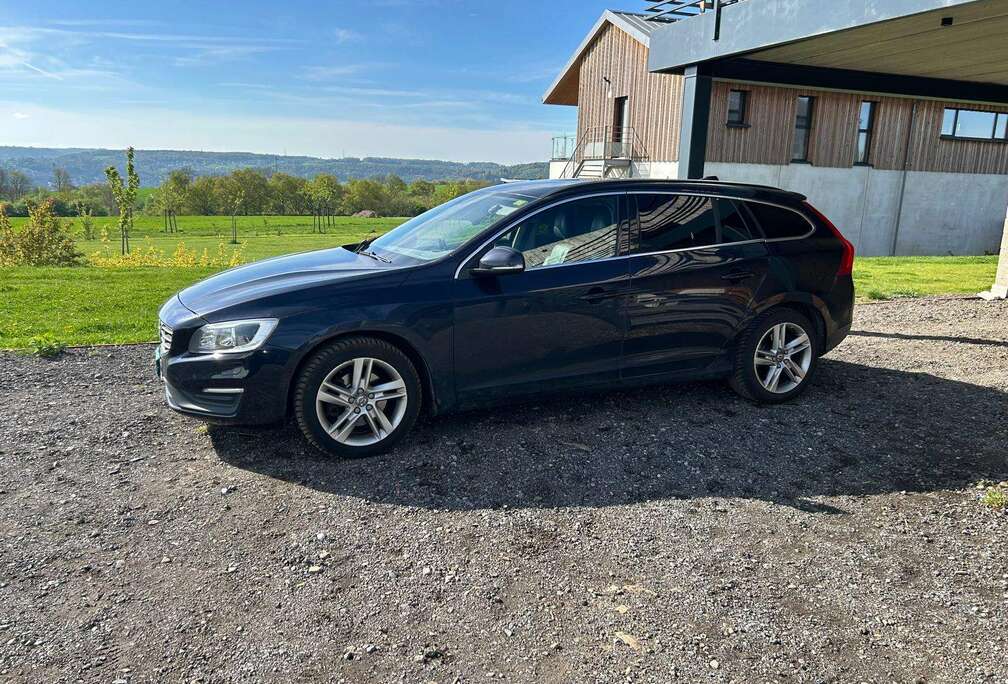 Volvo V60 2.0 D2 Eco Momentum Geartronic