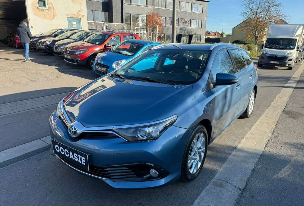 Toyota Auris SW HEV 1.8i HYBRIDE **CARNET COMPLET**