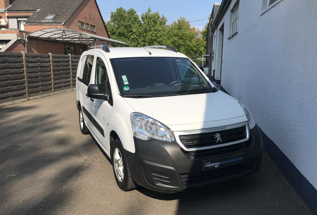 Peugeot 1.6 BlueHDi L2 diesel 3 places utilitaires