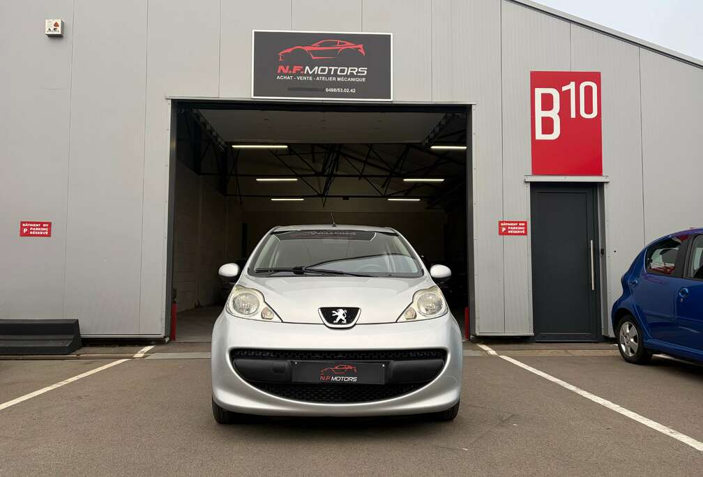 Peugeot 107 1.0i 12v moteur Toyota