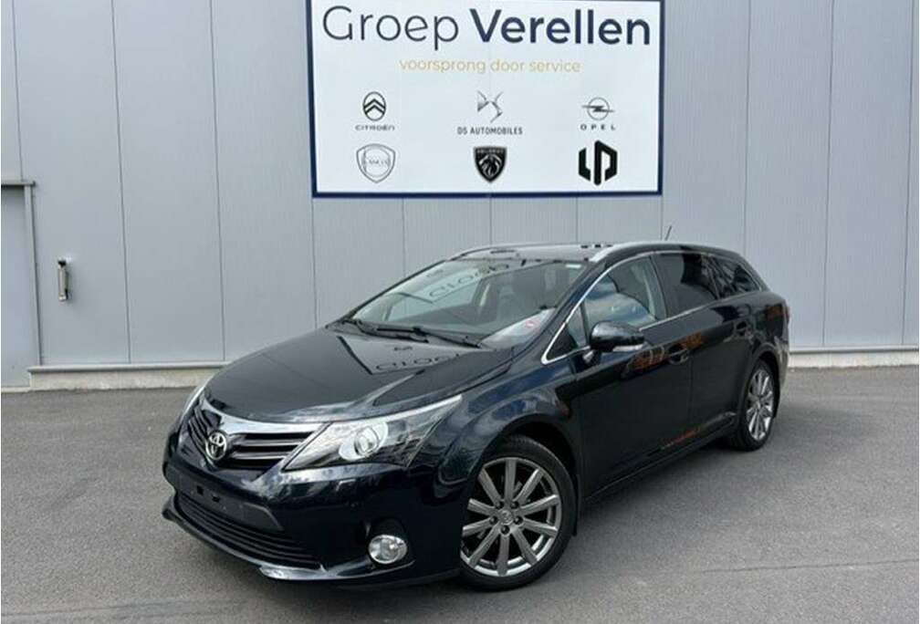 Toyota 1.8 Valvematic 6 M/T Premium Wagon