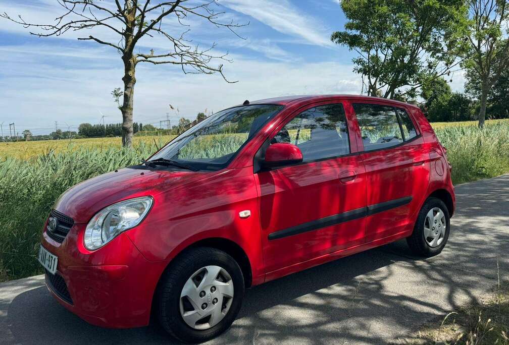 Kia Picanto 1.0i Easy/ Gekeurd
