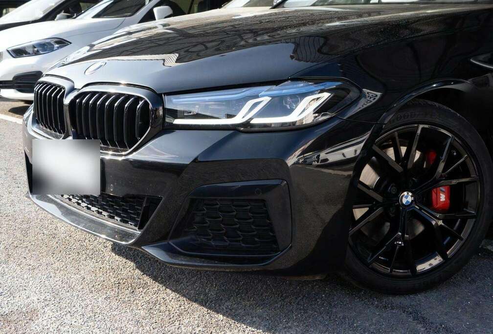BMW Touring dA MHEV LASER/ HARMAN KARDON / PANO