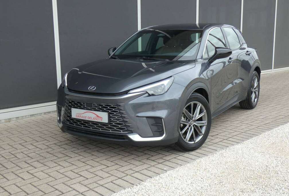 Lexus Hybrid Elegant +BRUIN LEDER +Stuur&Zetelverwarming +GPS +Dodehoek +Parkeersensoren