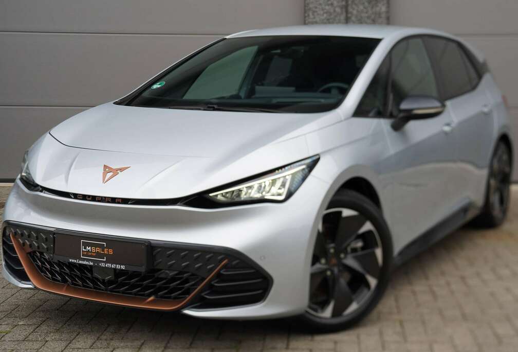 82 kWh MODEL 2025 *WARMTEPOMP / HEAD-UP / CAMERA / SFEERVERLICHTING / ZETELVERWARMING / STUURVERWARMING / KEYLESS / NAVI*