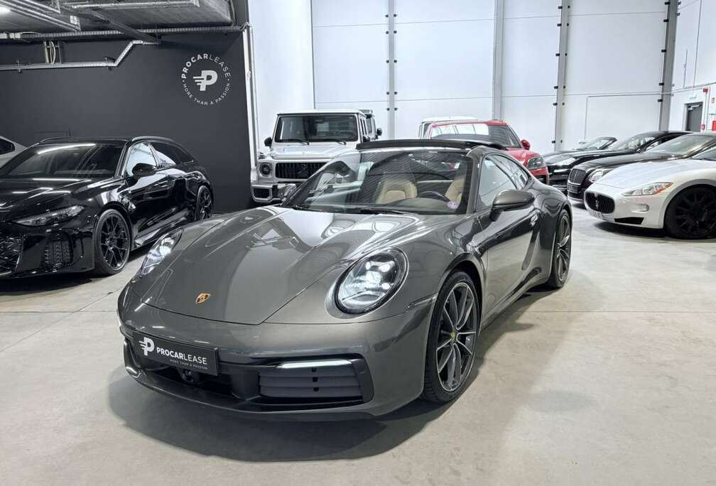 Porsche 992 CARRERA 4 /TOIT OUVRANT/ PASM/ CARPLAY