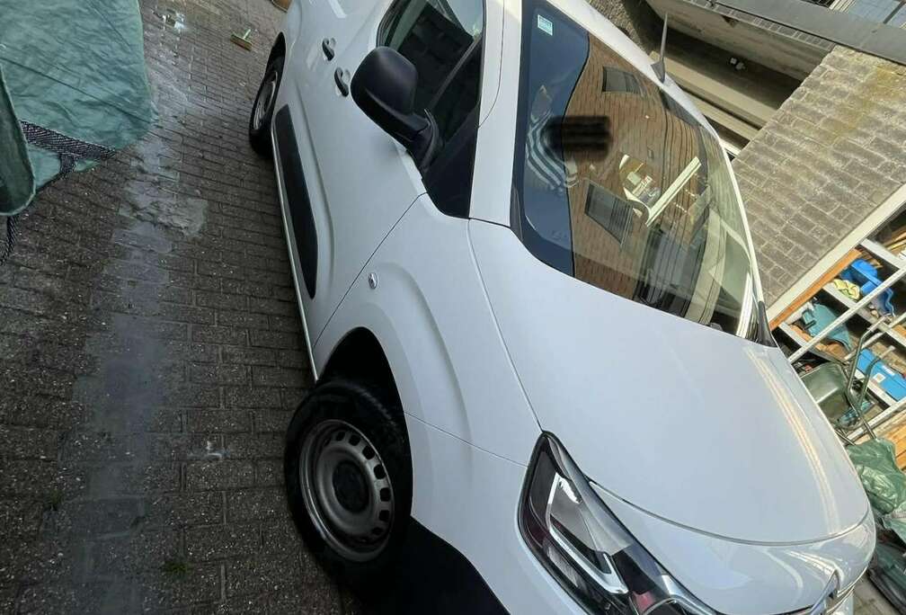 Citroen 1.5 BlueHDi M Light Club S/S (6.2)