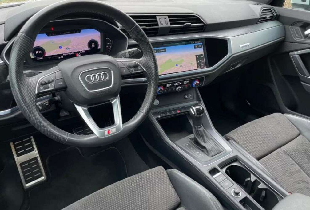 Audi Q3 35 TFSI 150 ch S tronic 7 S line