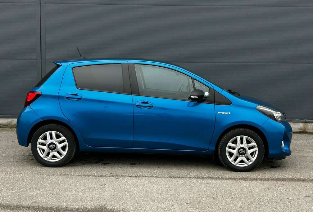 Toyota Yaris 1.3i VVT-i 16v Linea Sol