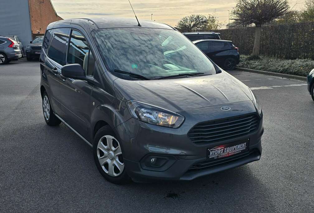 Ford Transit Courier S