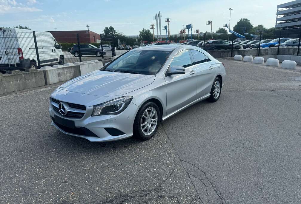 Mercedes-Benz CLA 200