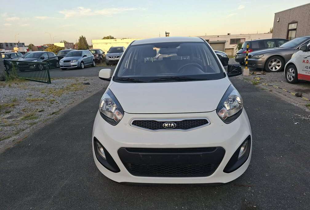 Kia Picanto 1.0i