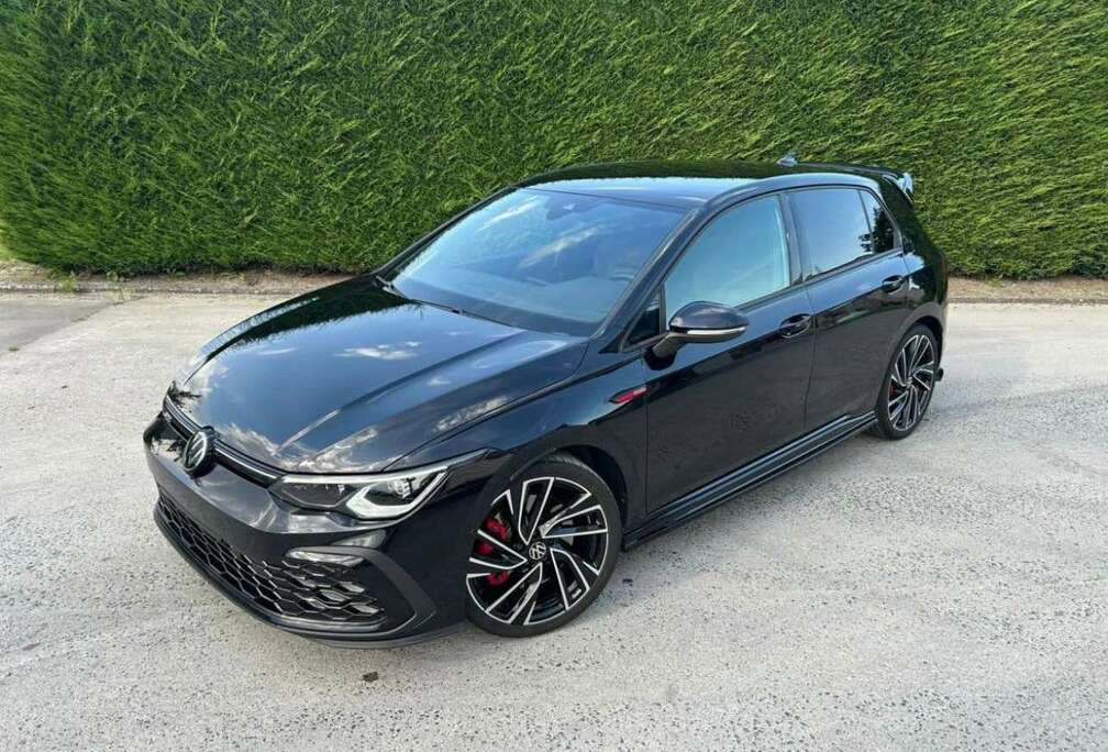 Volkswagen Blackstyle • 327pk • Garantie