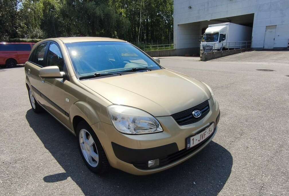 Kia 1.6i CVVT EX