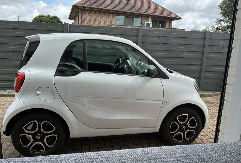 Smart Coupé EQ 17.6 kWh Electric Drive Passion