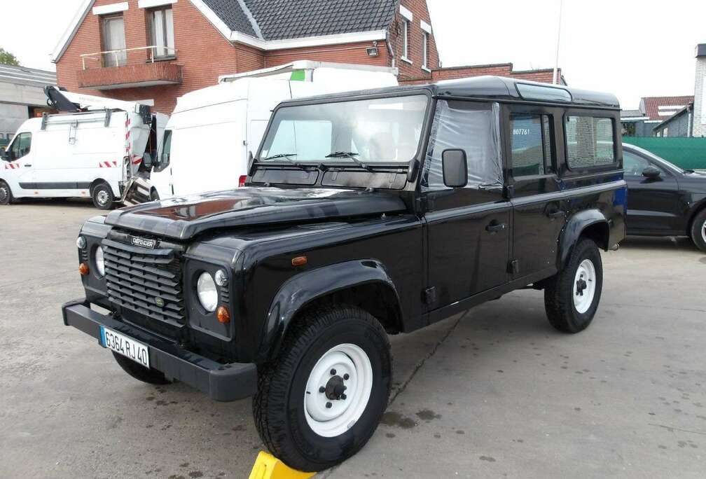 Land Rover 110