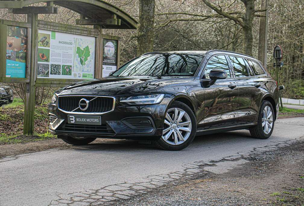 Volvo V60 2.0 B4 Core Automaat *Camera *Carplay